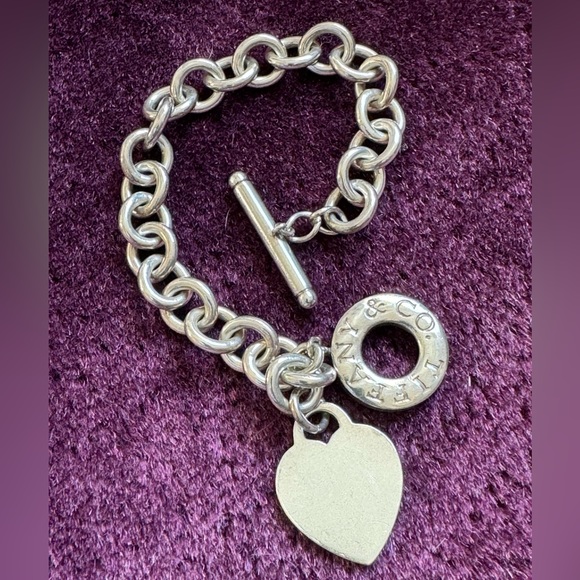❌SOLD❌ Return to Tiffany Heart Tag Toggle Bracelet
in Silver 8” - Picture 4 of 6